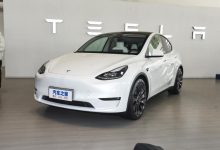 警方在高速公路上追击疑似失控特斯拉-透彻科技