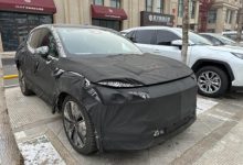 电动小型SUV！疑似沃尔沃EX30谍照曝光-透彻科技