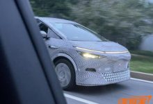 大灯点亮后效果拔群 小鹏X9最新谍照-透彻科技