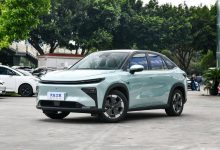 服务营运市场 易易互联三代换电站首发-透彻科技