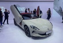 广州车展:MG Cyberster传奇四驱红篷版-透彻科技