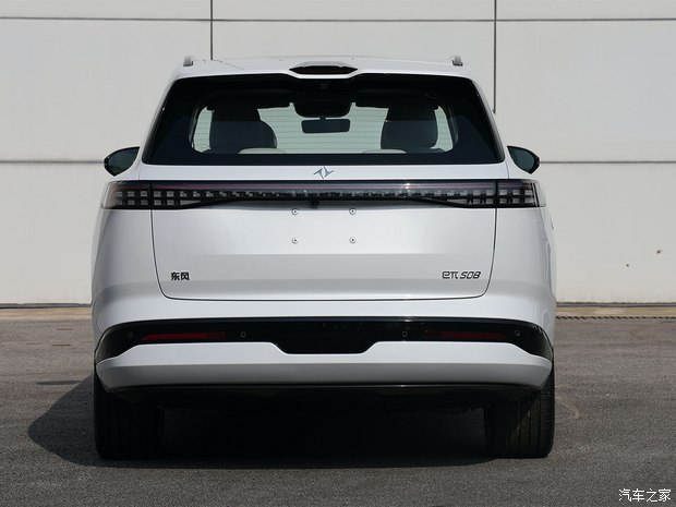 东风乘用车 eπ008 2024款 EV 基本型 东风乘用车 eπ008 2024款 EV 基本型