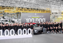 新成就 smart第10万台量产车正式下线-透彻科技